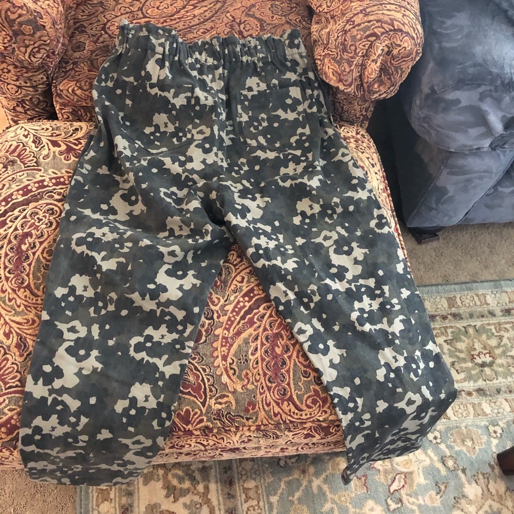 Flower Camo pants — Anthropologie Small